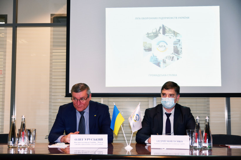 Віце-прем’єр-міністр України Олег Уруський зустрівся з українськими приватними виробниками озброєння