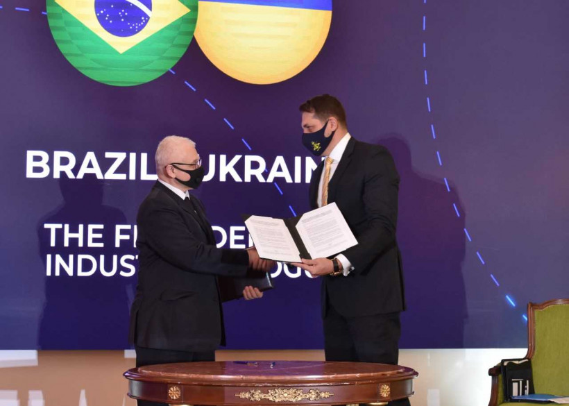 Україна та Бразилія підписали Меморандум про співпрацю в оборонній сфері