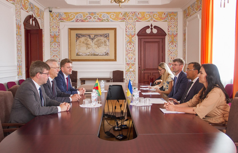 Литва продовжуватиме надавати підтримку Україні, зокрема у сфері захисту прав людини