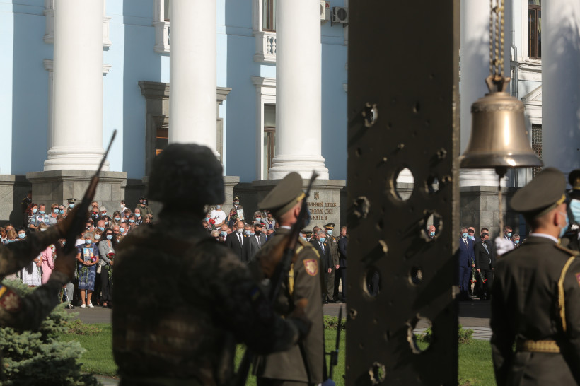 Денис Шмигаль узяв участь у вшануванні пам’яті захисників, які загинули у боротьбі за незалежність України