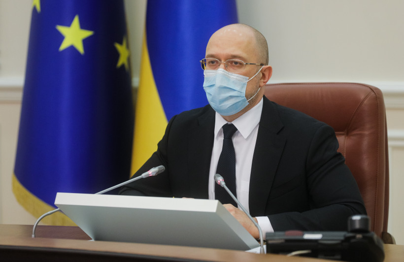 Prime Minister: Ukrainians should have an opportunity to travel freely around the world during a pandemic