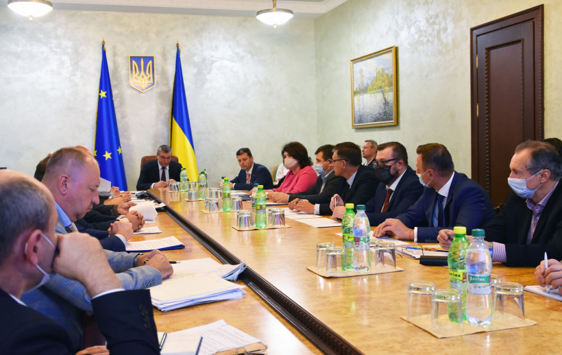 Віце-прем'єр-міністр України Олег Уруський провів нараду щодо стану виконання ДОЗ у 2021 році