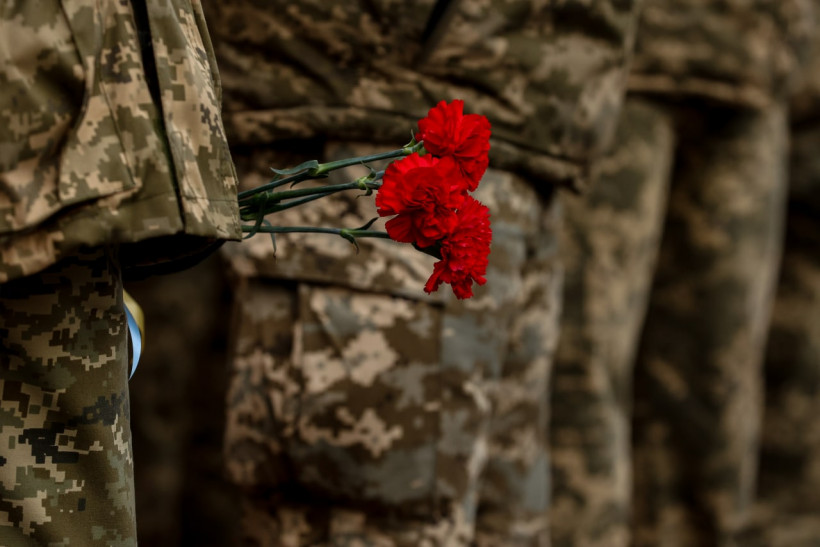 Прем’єр-міністр вшанував пам’ять воїнів, які загинули 20 січня за незалежність України