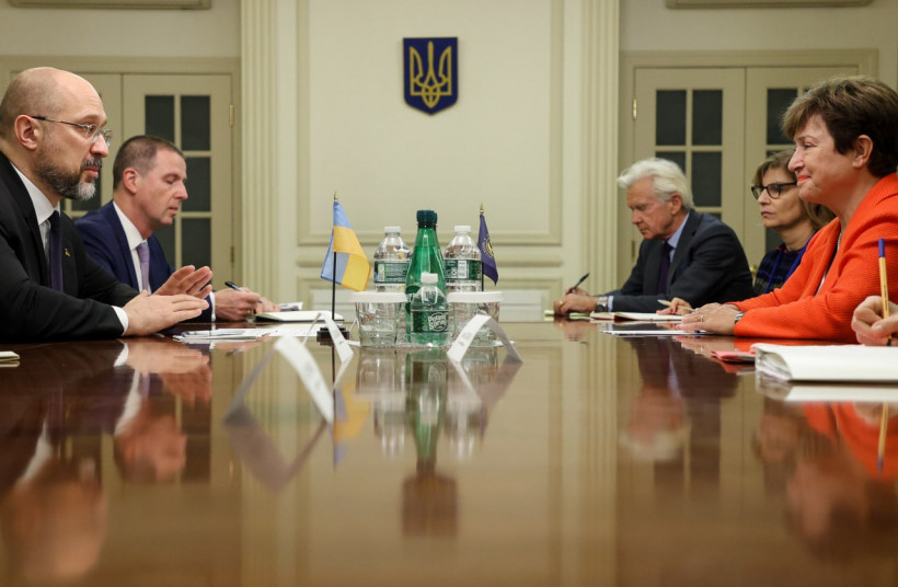 Місія МВФ розпочне роботу над новою програмою з Україною в жовтні, — Прем’єр-міністр