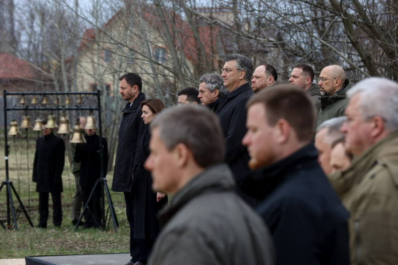 Prime Minister of Ukraine honors the memory of Bucha residents killed as a result of russian aggression